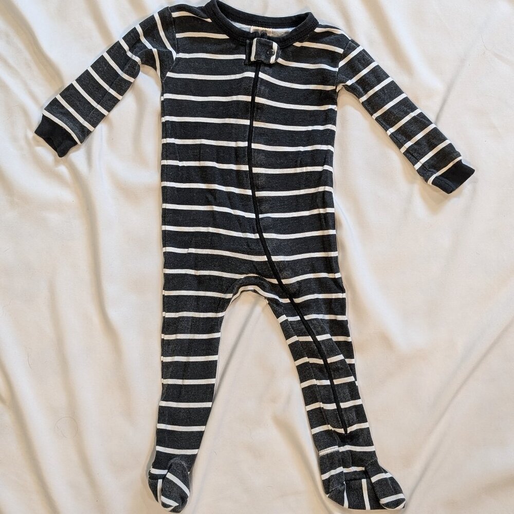 Gerber Black & White Stripes 3-6 months footie pajamas